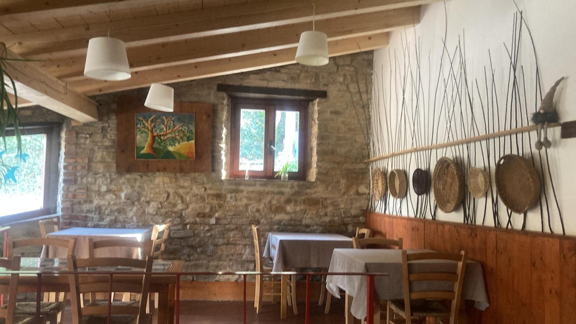 Agriturismo Becerca Vegan Serra San Quirico Exterior foto